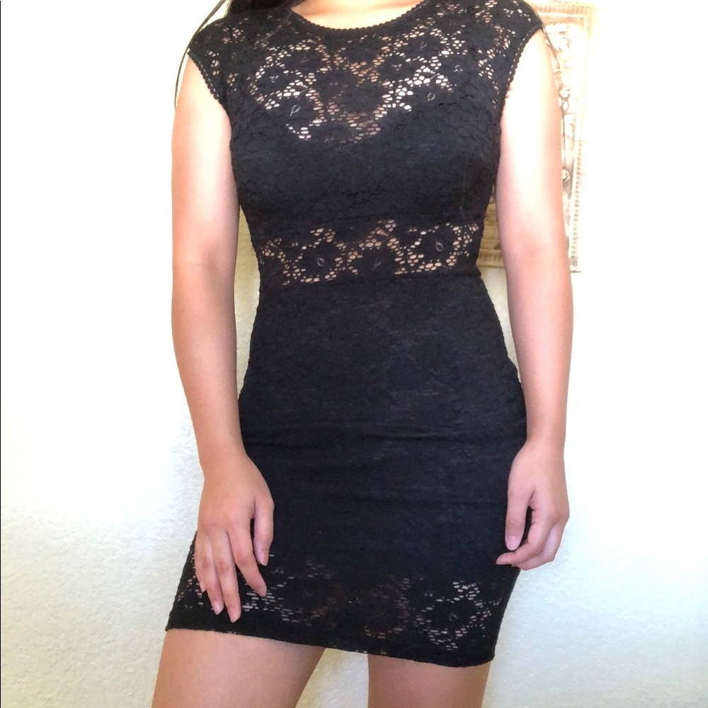 Foreign Exchange Bodycon Lace Dress